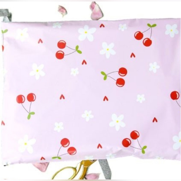 NEW 19"x24" Cherry Polymailers (20x) - Picture 4 of 4